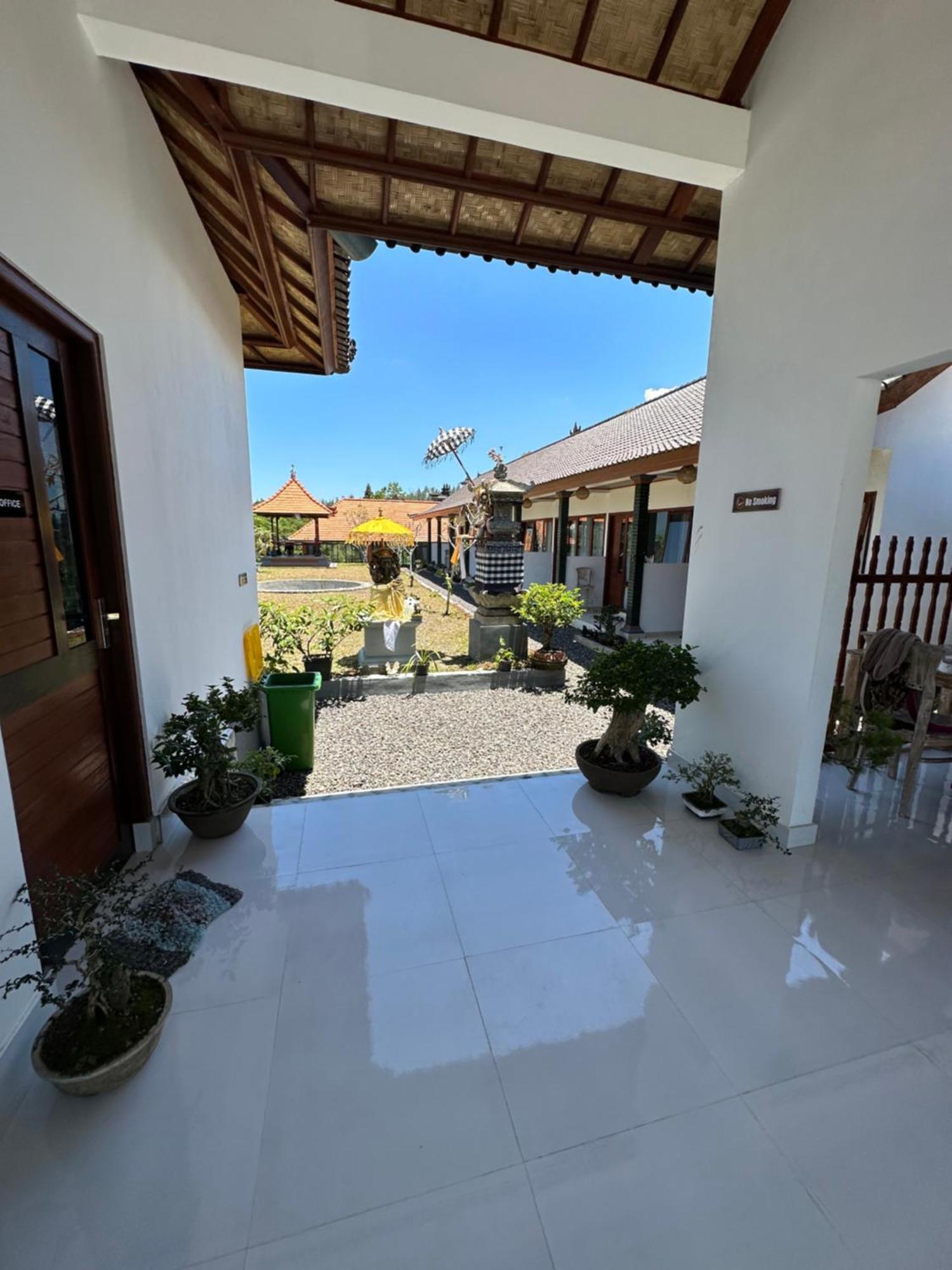 Bali Basuki Retreat Center Appartement Besakih Buitenkant foto