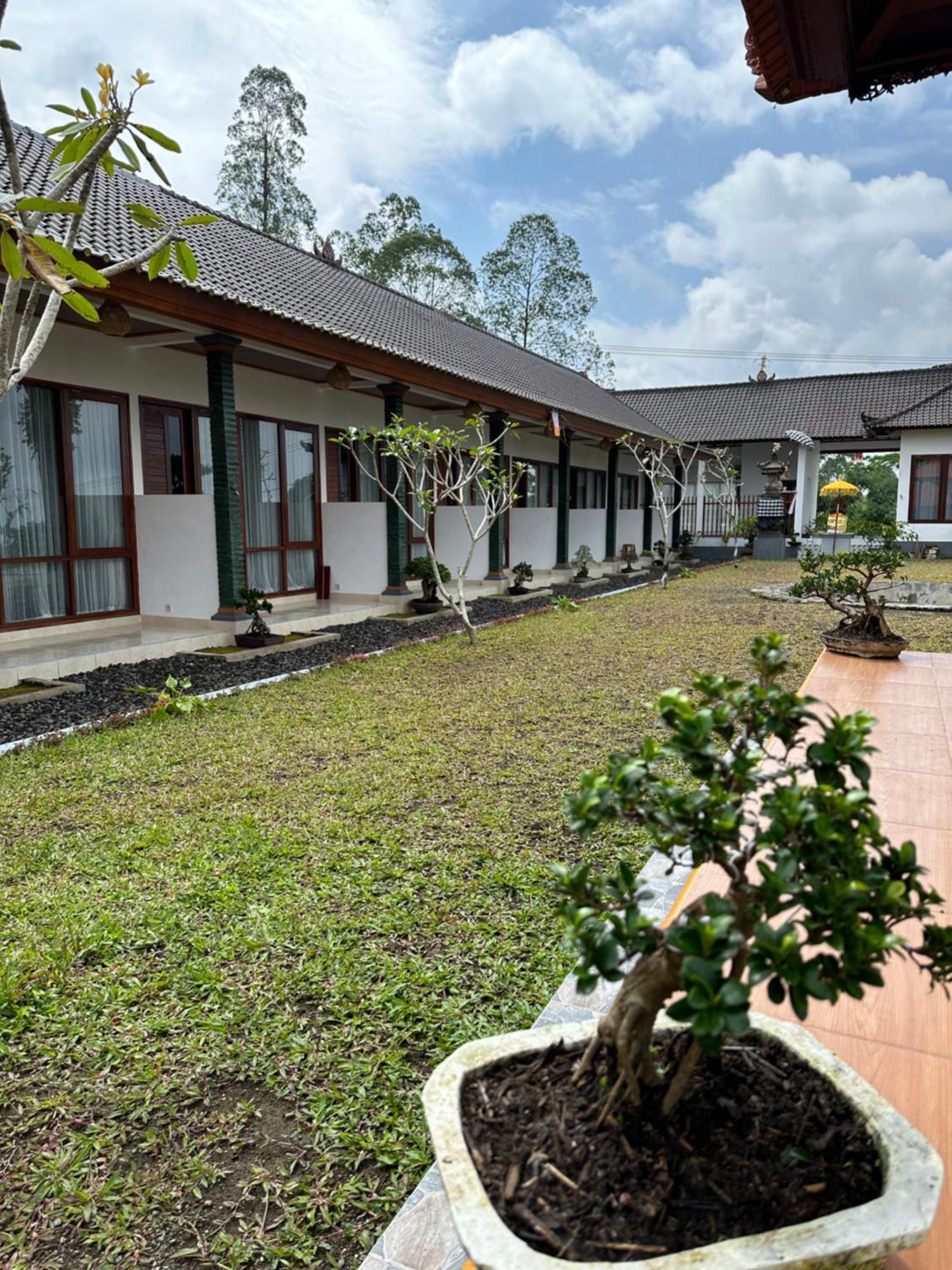 Bali Basuki Retreat Center Appartement Besakih Buitenkant foto