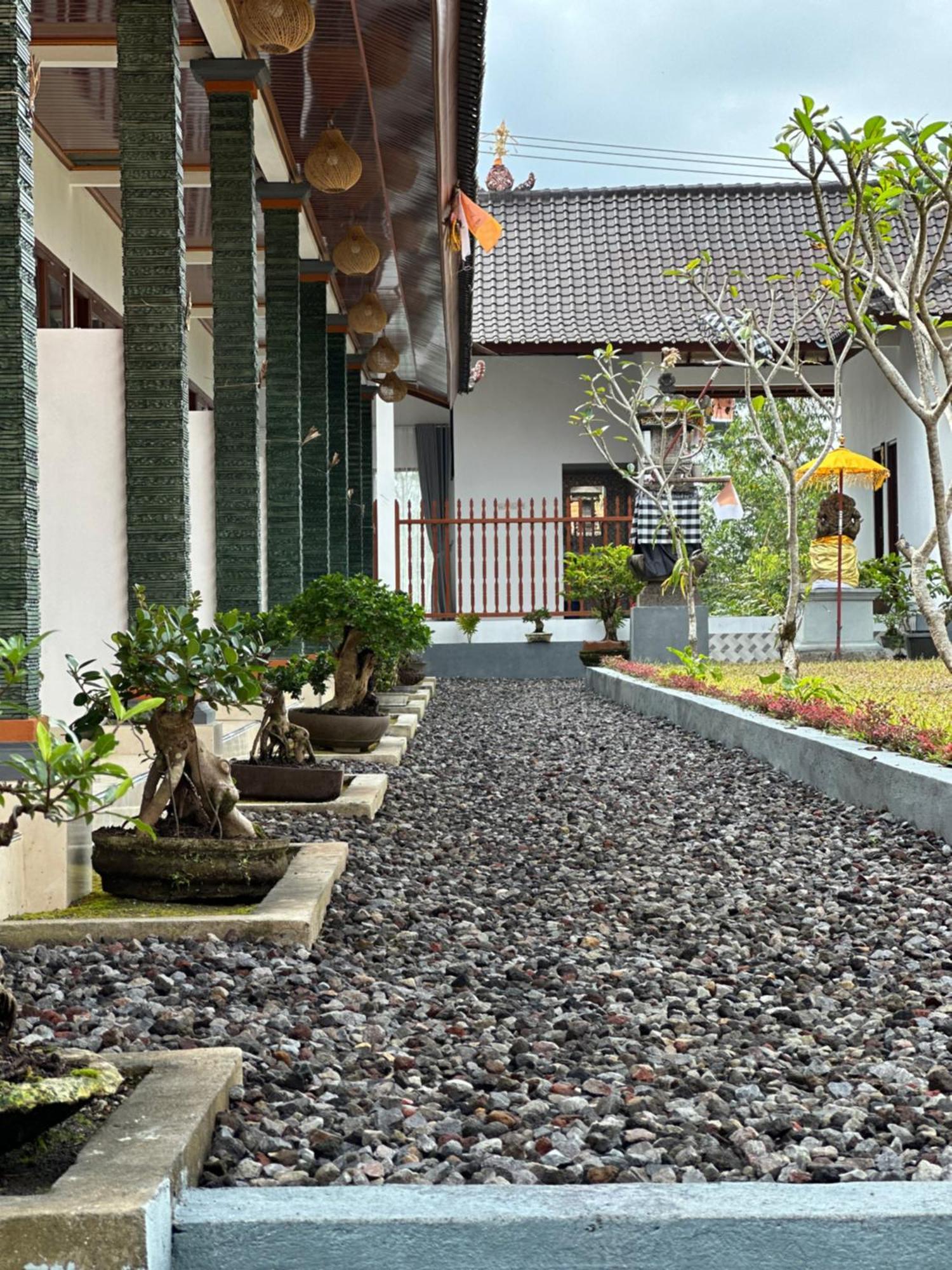 Bali Basuki Retreat Center Appartement Besakih Buitenkant foto