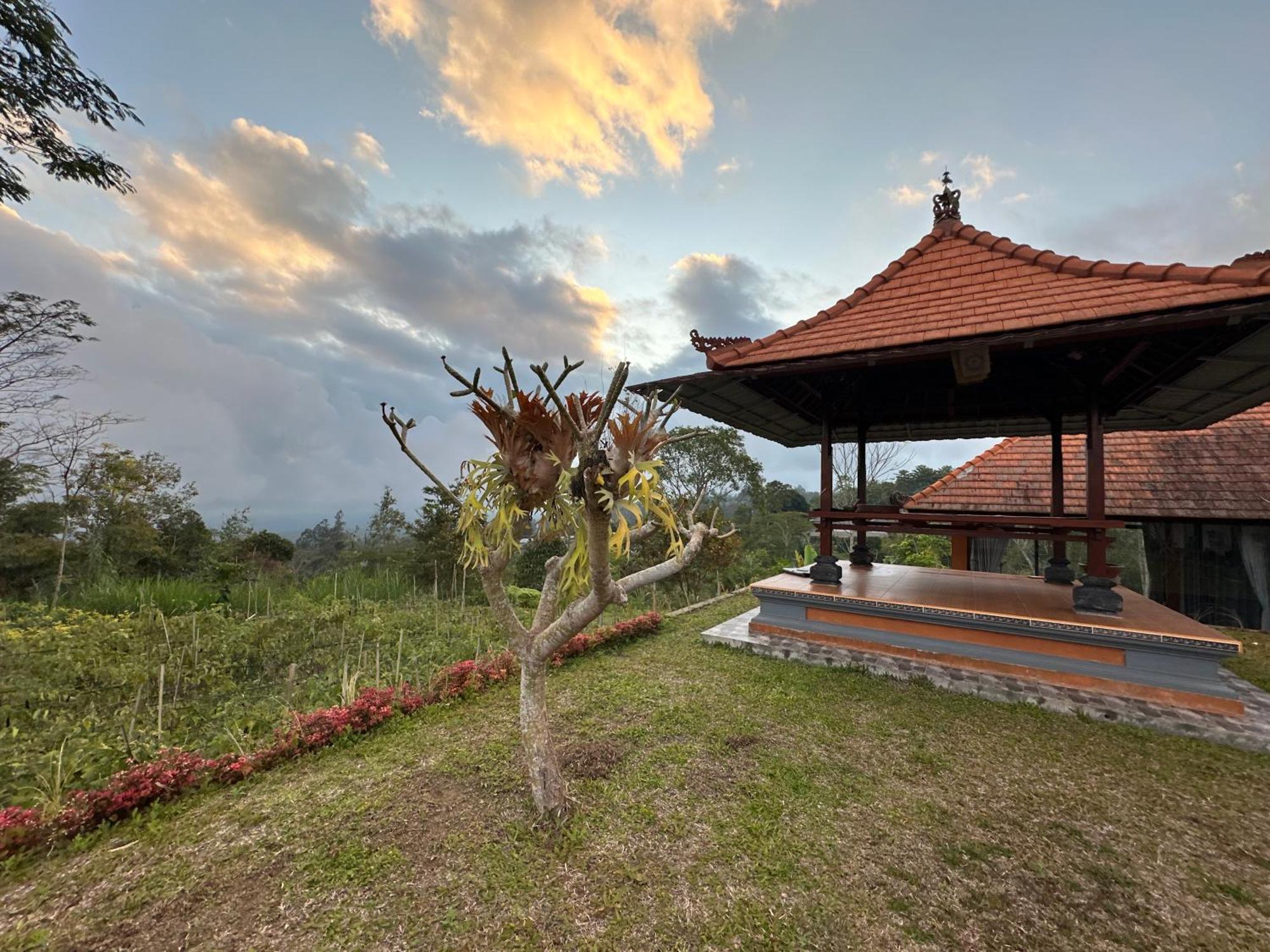 Bali Basuki Retreat Center Appartement Besakih Buitenkant foto